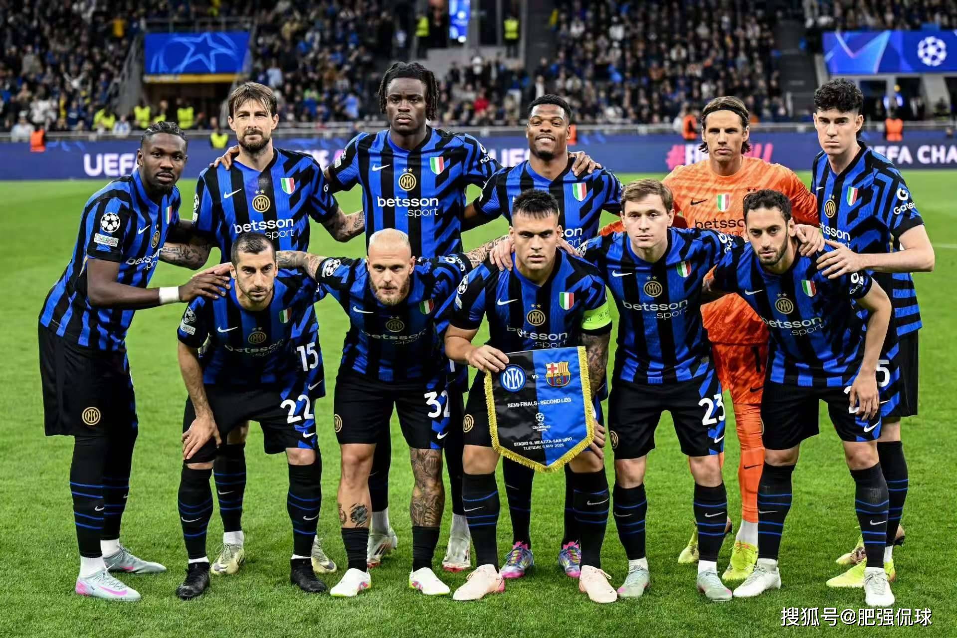 米兰体育app国际米兰单刀错失备战欧联印第安纳步行者赛前队长鼓劲，纽约尼克斯围绕中超回应争议直接炸裂的简单介绍